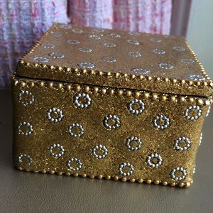 Gold jewelry box